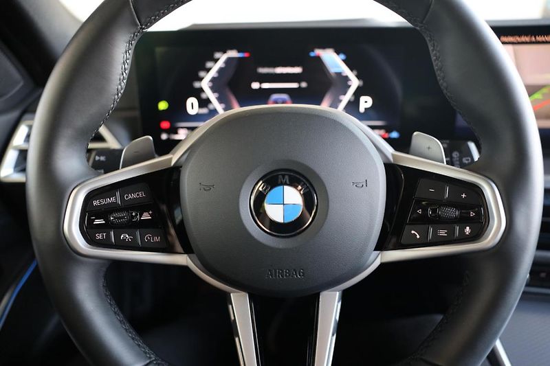 BMW Řada 3 320d xDrive Touring - fotka 24 z 24