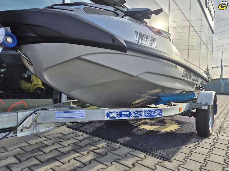 Sea Doo (2019) GTX 300 Limited - fotka 10 z 19