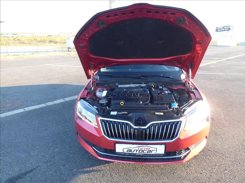 Škoda Superb 2,0 TDI DSG,Bi-Xenon,model 201 - fotka 41 z 45