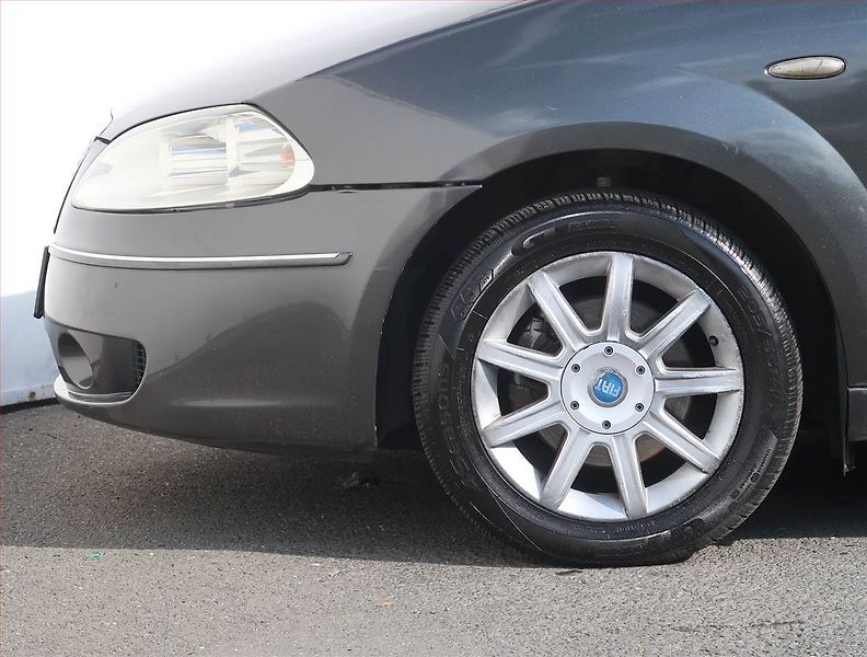 Fiat Croma (2006) 1.9 Multijet, nová STK, Tažné - fotka 14 z 16