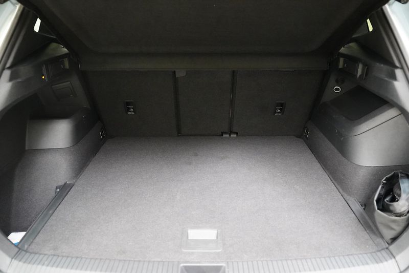 Volkswagen Tiguan - fotka 26 z 26