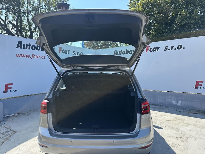 Volkswagen Golf Sportsvan (2015) 1.4 TSI 92 KW - fotka 13 z 37