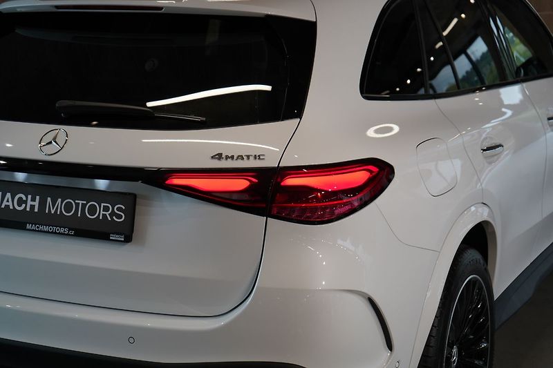 Mercedes-Benz GLC 220d 4M AMG, Nezávislé, Tažné - fotka 9 z 50
