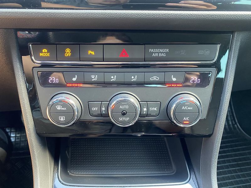 Seat Leon 1.4TSI92kW-1xMAJ.-CZ-FR-KAMERA - fotka 29 z 45