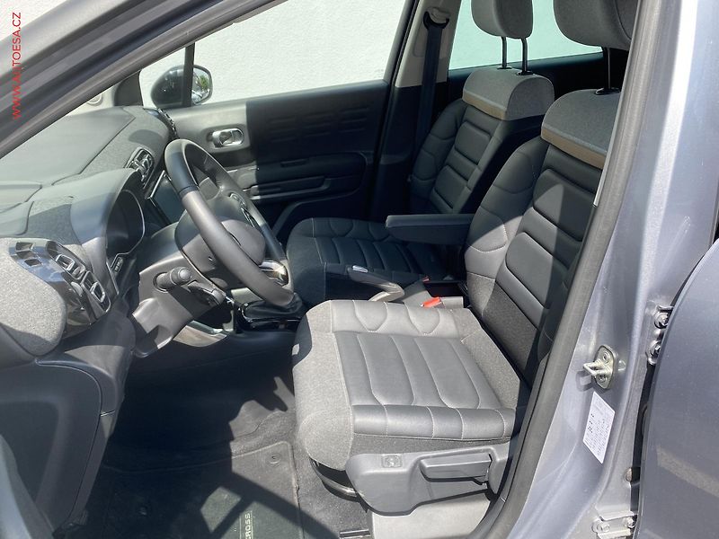 Citroën C3 Aircross (2024) 1.2PT, Shine, navi, kamera - fotka 9 z 18