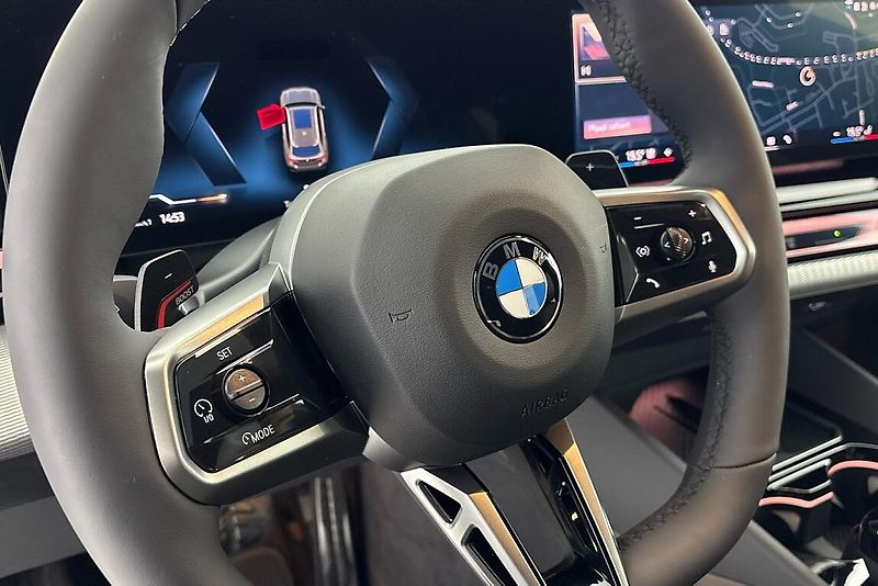 BMW Řada 5 540d xDrive Touring - fotka 21 z 24