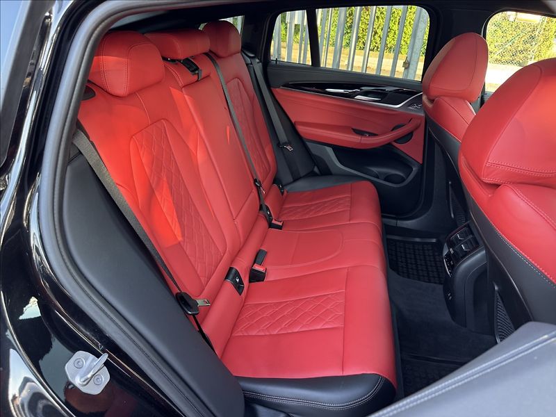 BMW X4 M40i - fotka 30 z 36