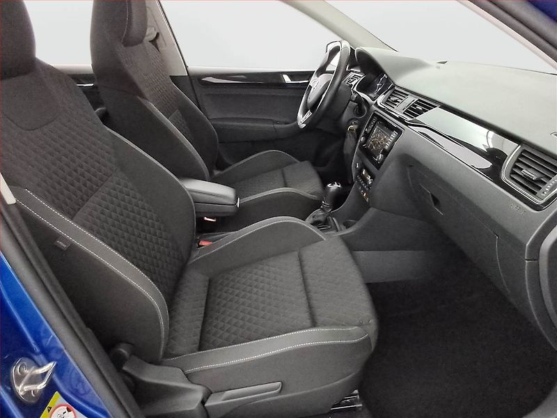 Škoda Rapid (2018) Spaceback 1.0 TSI, Automat - fotka 9 z 20