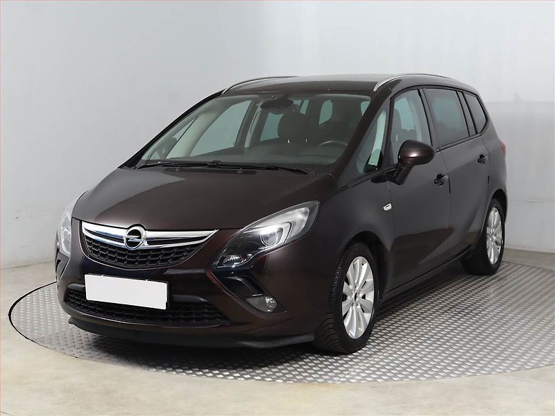 Mercedes-Benz Třídy V (2025) 300 d 4MATIC, ČR, 1Maj, DPH - fotka 2 z 25