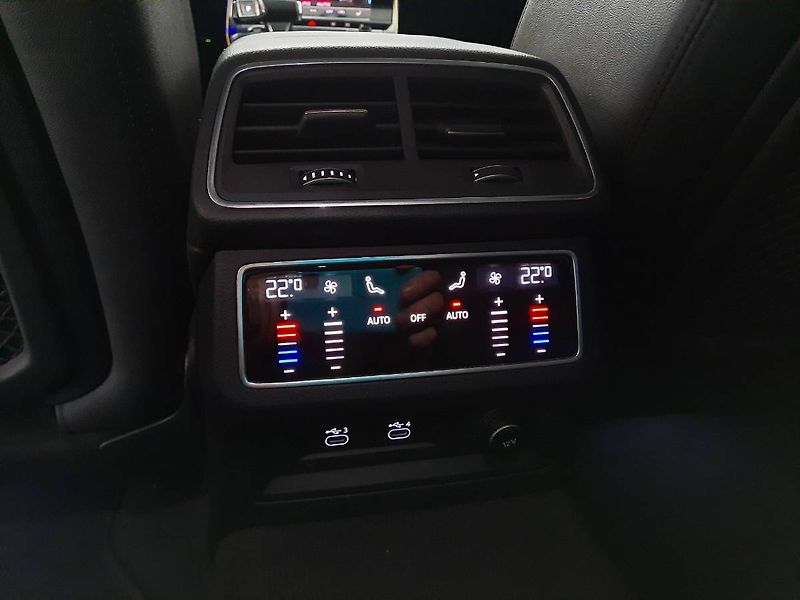 Audi A6 Allroad (2021) 55 TDI (253kW/344k) Tiptronic - fotka 20 z 25