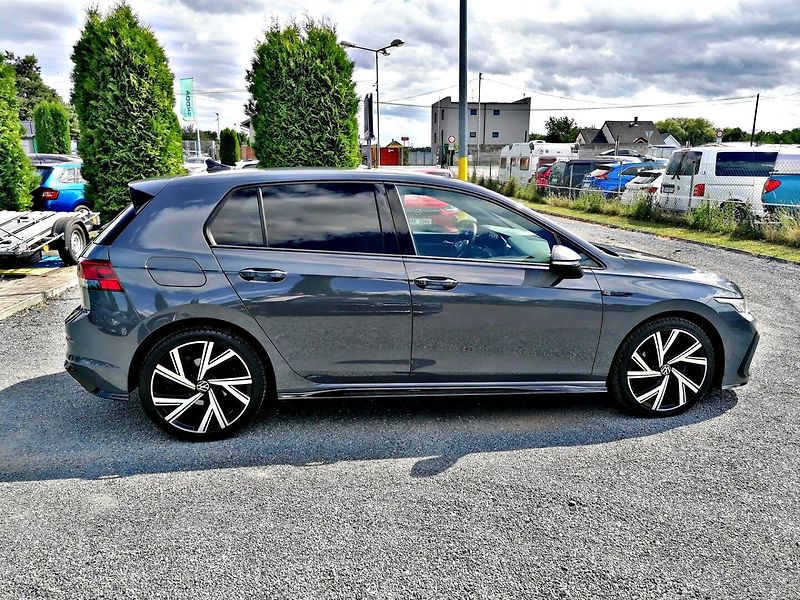 Volkswagen Golf (2022) 1.5 TSi R-LINE IQ-Drive - fotka 7 z 29