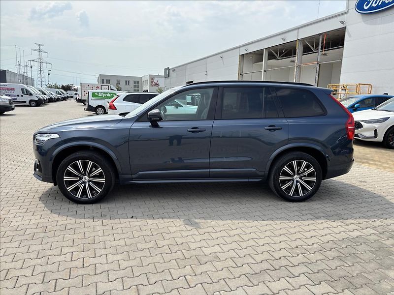 Volvo XC90 2,0 B5 AWD Plus Dark - fotka 2 z 46