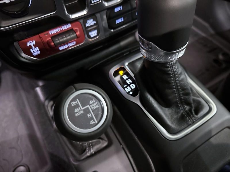Jeep Wrangler (2026) Unlimited 3,6 V6 290k AT8 Rubi - fotka 21 z 24