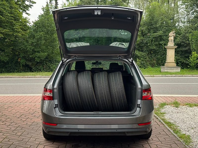 Škoda Superb 2.0 STYLE 1.MAJ ČR DPH KŮŽE - fotka 7 z 26