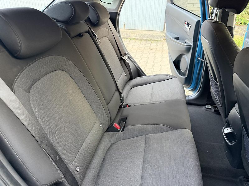 Hyundai Kona (2022) TOP STAV SOH 98%  - fotka 13 z 25