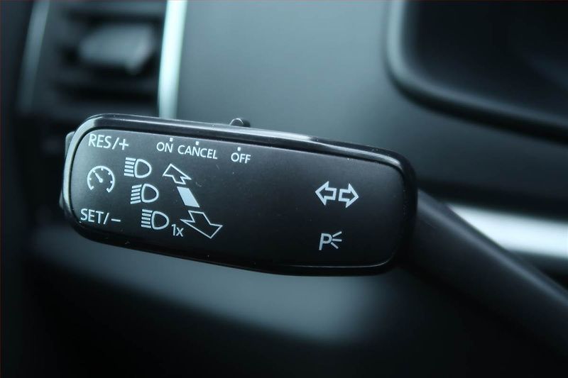 Škoda Karoq (2019) 1.6 TDI - fotka 22 z 25