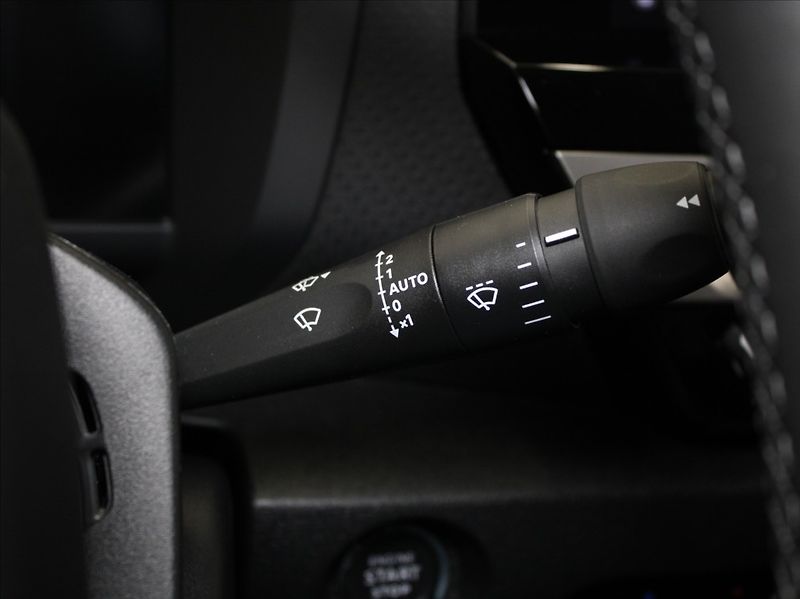 Citroën C4 1,2 PT 96kW AT MAX Facelift - fotka 24 z 26