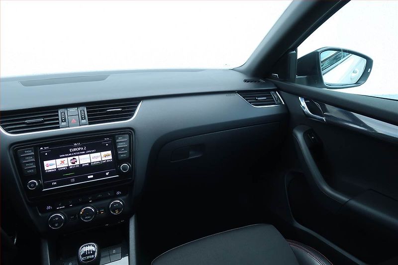 Škoda Octavia (2016) RS 2.0 TDI, Serv.kniha, Kůže - fotka 8 z 26