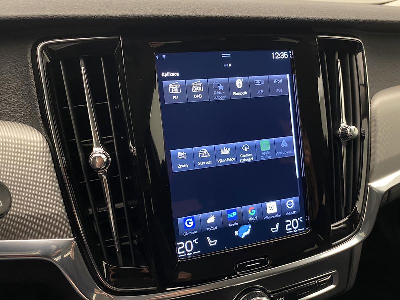 Volvo V90 B4 MOMENTUM AUT CZ - fotka 44 z 47