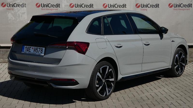 Škoda Scala 1,5TSI DSG Monte Carlo - fotka 3 z 24