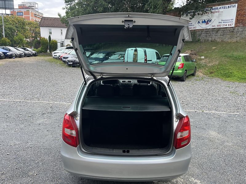 Škoda Fabia (2008) 1,2 i 51 Kw SPORT, ČR!!! - fotka 16 z 17