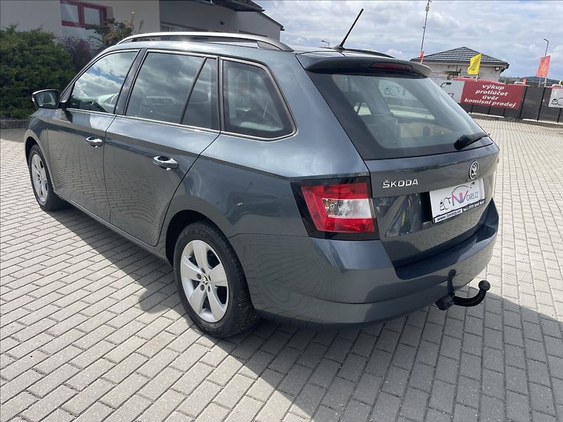 Škoda Fabia 1,0 MPi 55kw Klima Tažné Euro6 - fotka 26 z 29