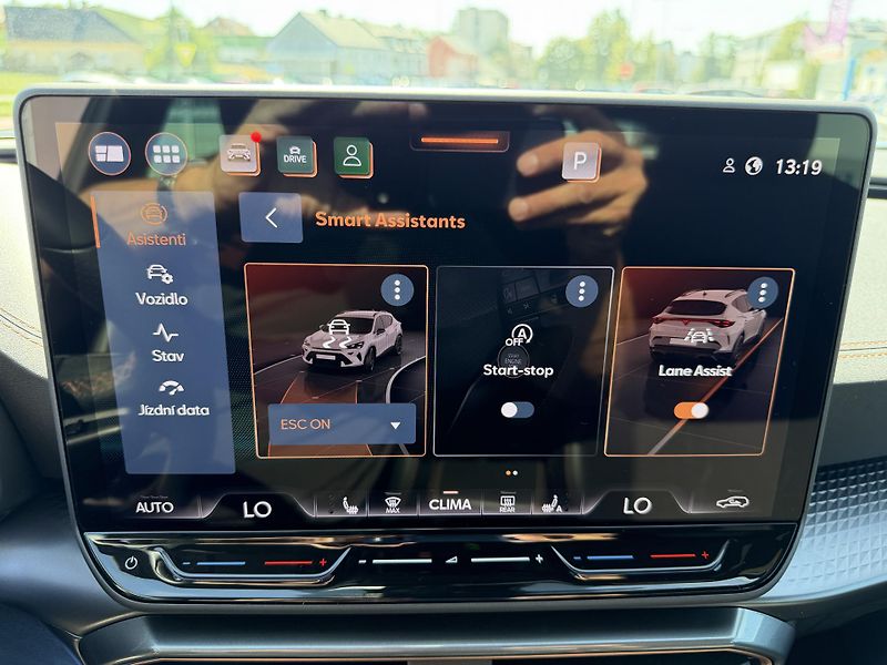 Cupra Formentor 1,5 eTSi/110kW - DSG - fotka 30 z 92