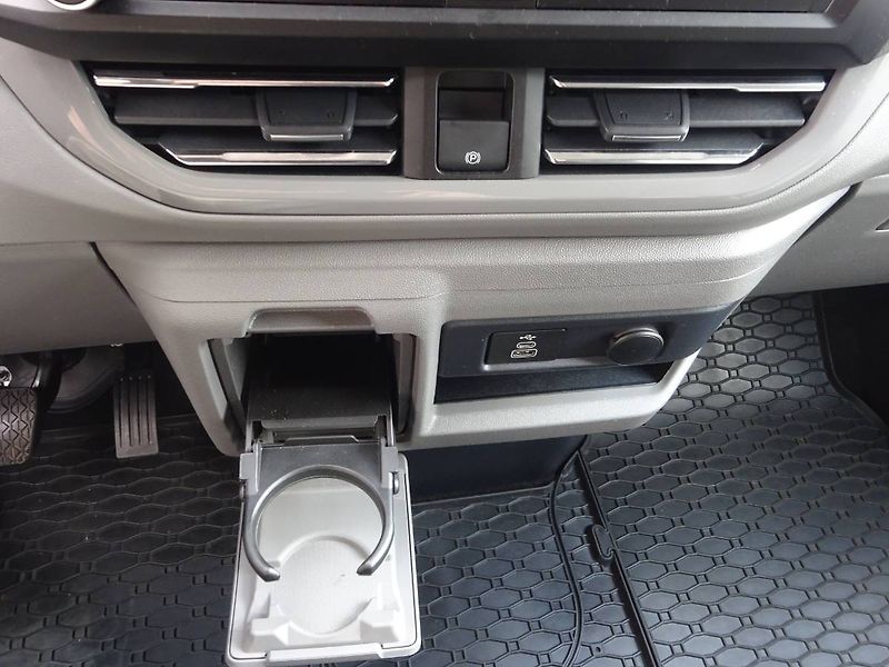 Volkswagen Caravelle (2025) Style 2,0TDI 4 Motion 8.AUT DR - fotka 21 z 31
