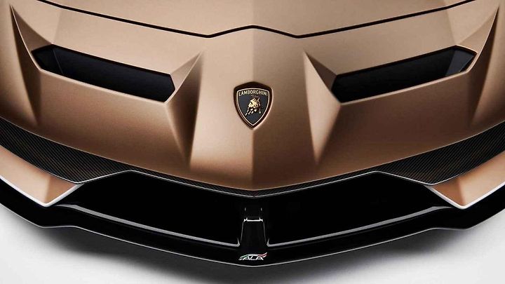 Lamborghini Aventador SVJ Roadster