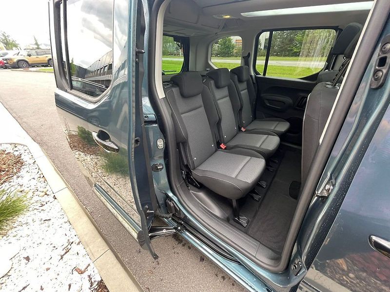 Toyota ProAce City Verso 1.5D Automat Short VIP - fotka 29 z 31