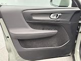 Volvo XC40 B3 CORE AUT  - náhled 18