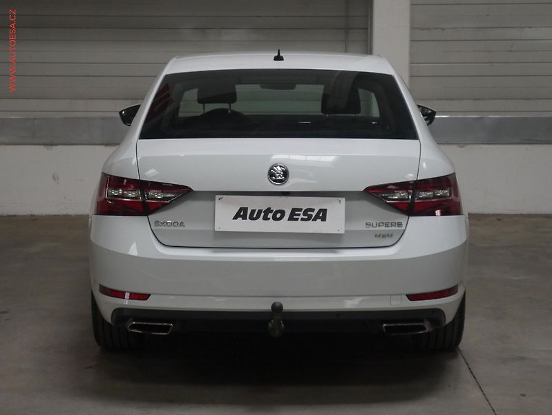 Škoda Superb (2016) 2.0 TSi 4x4, Style, DSG - fotka 5 z 22