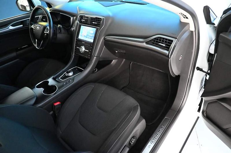 Ford Mondeo (2022) 2.0 LED SONY Kamera Tažné 8AT - fotka 10 z 38