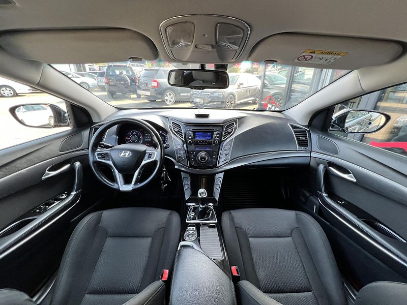 Hyundai i40 1.7CRDi KAMERA KLIMA PŮVOD ČR - fotka 19 z 41