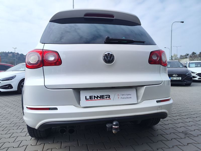Volkswagen Tiguan 2.0 TDi/125kW R-Line 4motion - fotka 10 z 30
