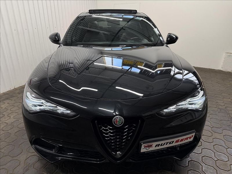 Alfa Romeo Stelvio VELOCE 154kW Q4 PANO H&K R21 - fotka 13 z 42