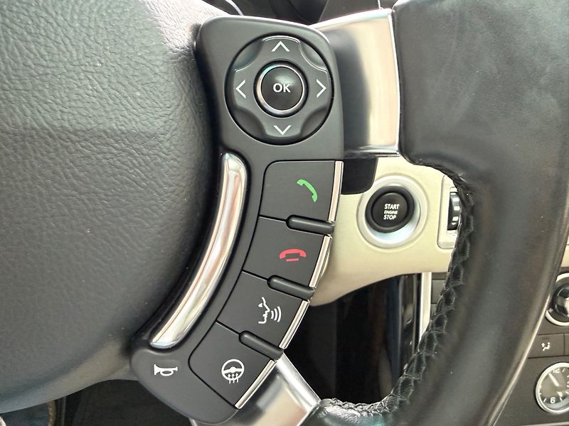 Land Rover Range Rover (2012) 4.4 TDV8 Vogue - fotka 21 z 27