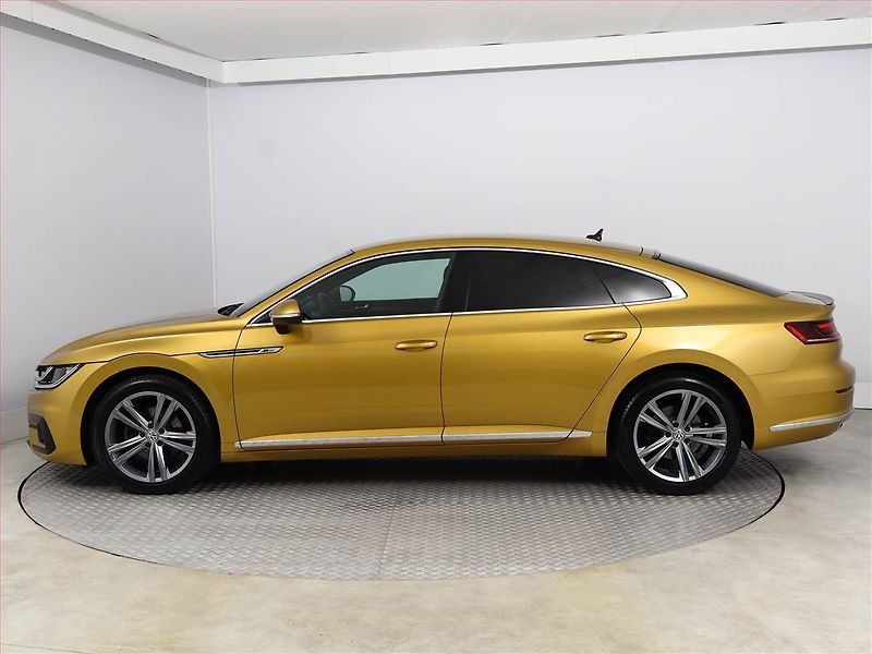 Volkswagen Arteon (2019) R-line 2.0 TSI - fotka 3 z 22