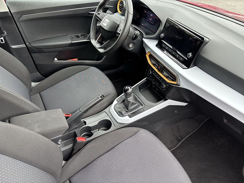 Seat Arona (2024) 1.0 TSI Style - fotka 9 z 27