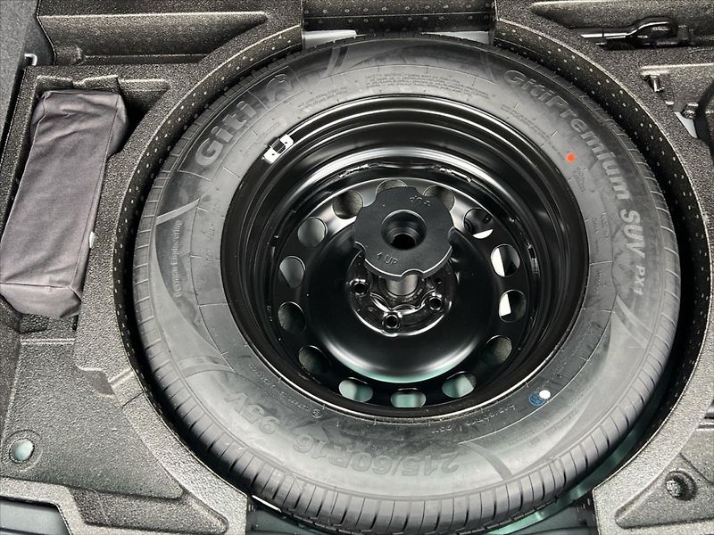 Škoda Karoq 1,5 TSi 110kW 7DSG AMBITION FR - fotka 25 z 27