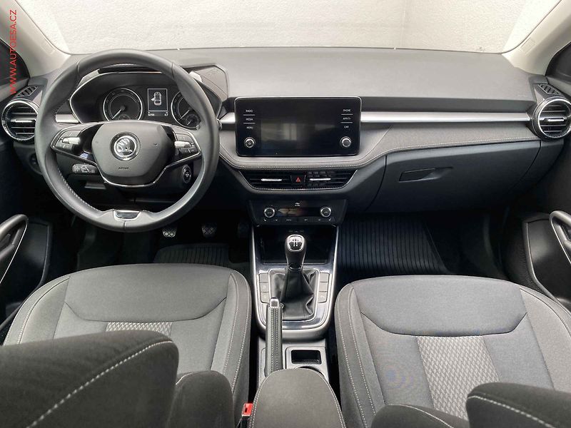 Škoda Fabia (2023) 1.0 TSi, 1.maj,ČR, Style - fotka 8 z 17