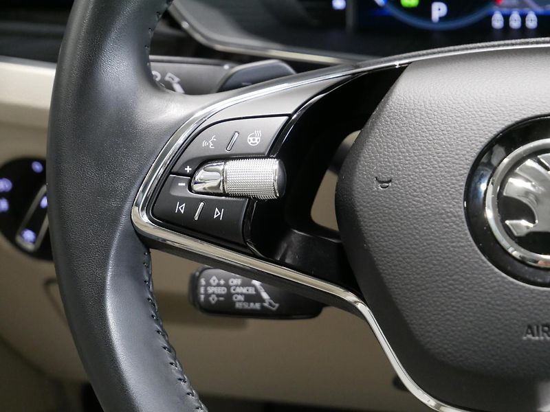 Škoda Superb - fotka 12 z 25