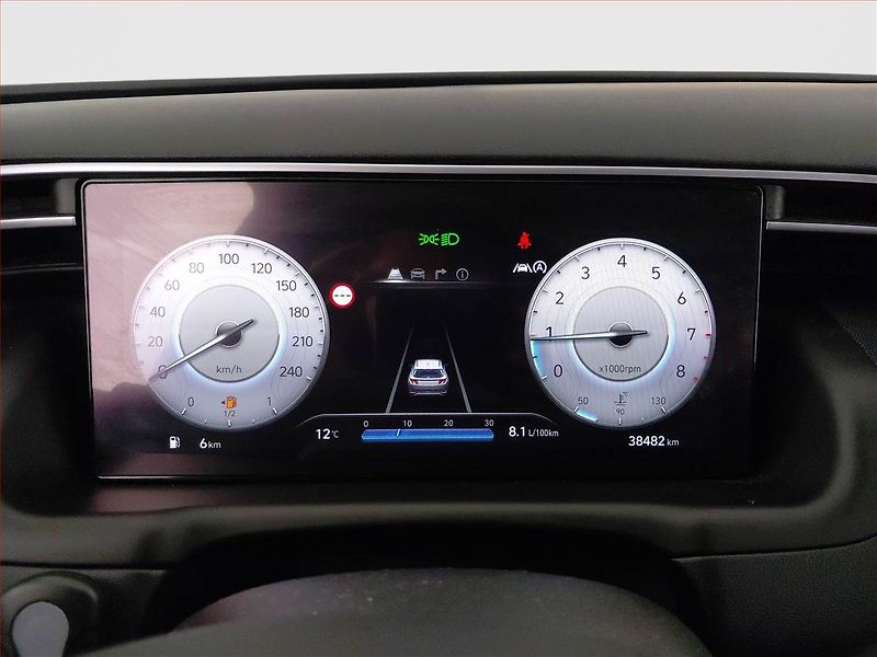 Hyundai Tucson (2021) 1.6 T-GDI - fotka 11 z 17