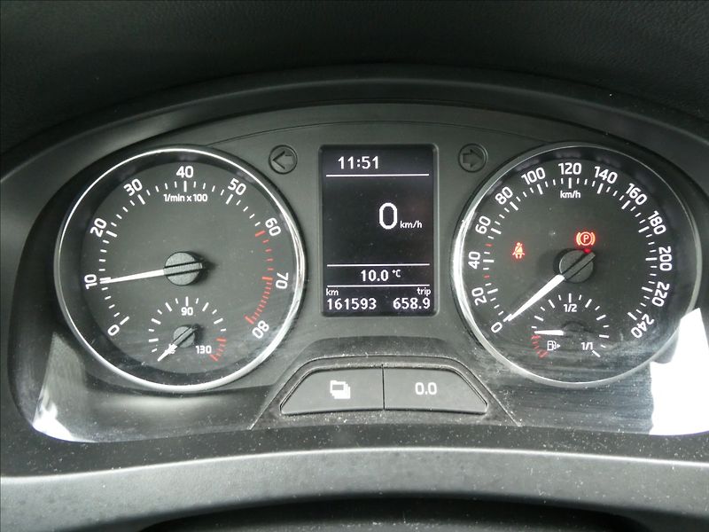 Škoda Rapid 1,2 TSi 77kW po servise,auto k - fotka 31 z 41