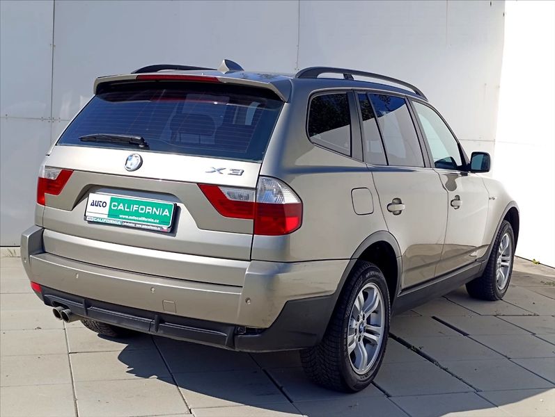 BMW X3 3,0 d aut 4x4 Kůže 1majitel ČR - fotka 7 z 36