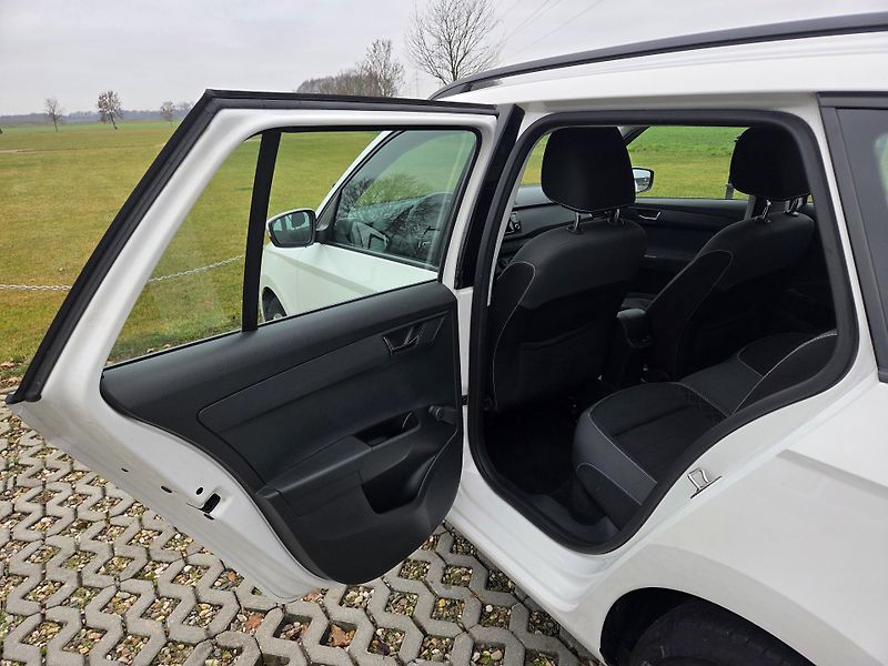 Škoda Fabia (2021) 1.0 TSI 70kW Ambition, CZ, DPH - fotka 13 z 19