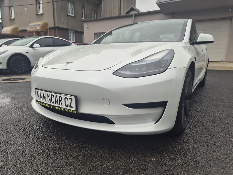 Tesla Model 3 STANDART RANGE 208kw SOH 93,6% - fotka 45 z 47