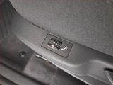 Peugeot 5008 (2014) 1.6 HDi, Navi, Tempomat - náhled 17