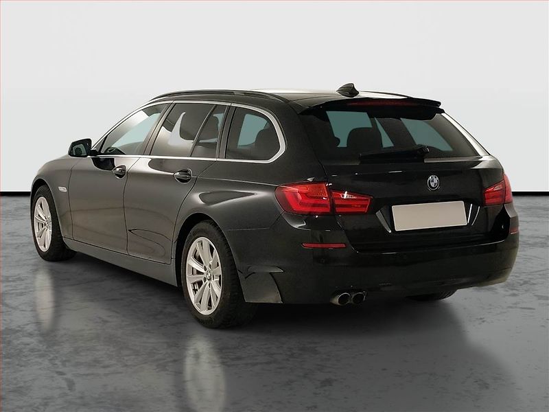 BMW Řada 5 (2013) 520d, Serv.kniha, Navi - fotka 4 z 19