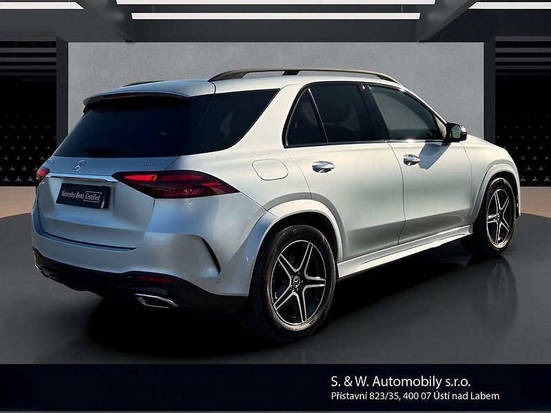 Mercedes-Benz GLE 450d 4MATIC AMG Line - fotka 5 z 33
